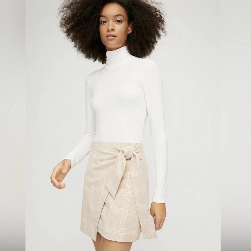 Aritzia Wilfred Tan adoring Front Wrap Plaid Skirt size 2 - Picture 1 of 10